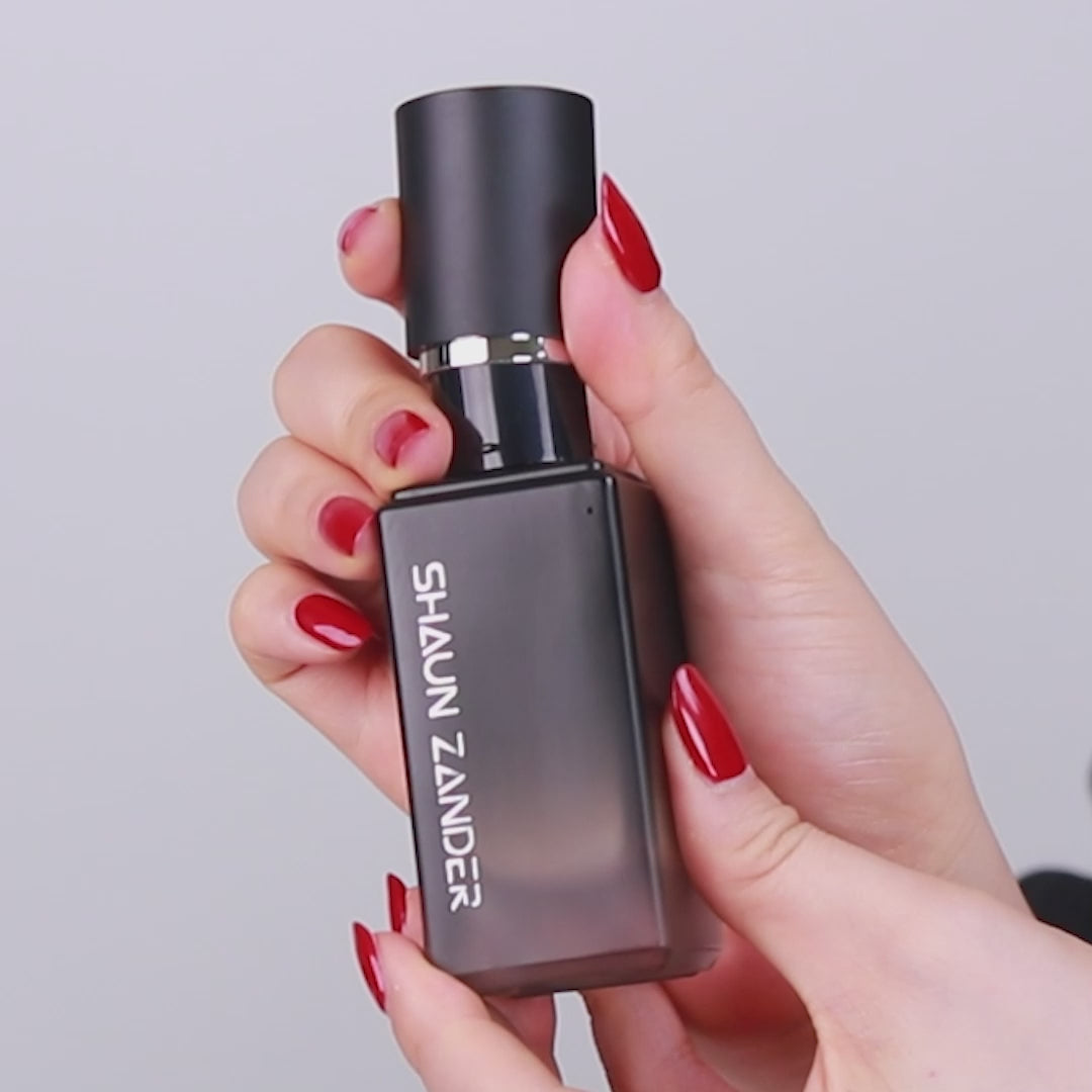 Load video: Smooth-Max All Day Weightless Foundation